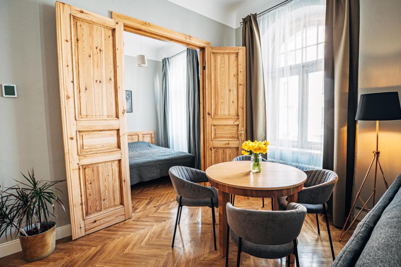 Constantine Apartments Рига Екстериор снимка